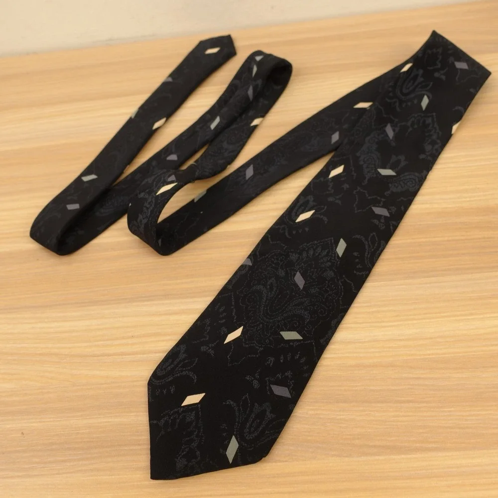 Vintage GUY LAROCHE Tie Mens Black Dark Boho Paisley Damask Italian Luxury